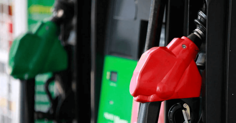 ¿Qué pasa si combino gasolina magna y Premium?