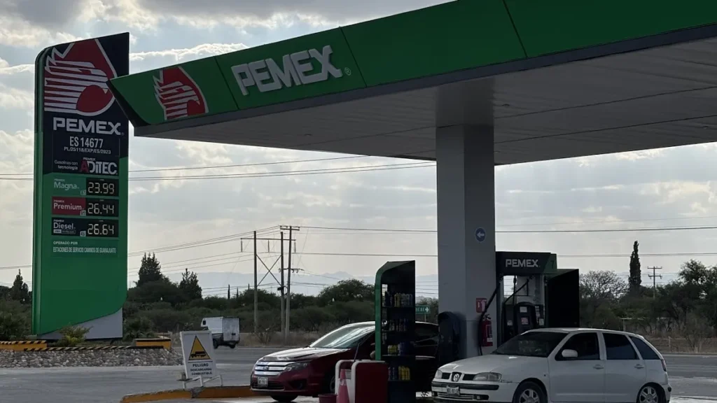 ESTACIONES DE SERVICIO CAMINOS DE GUANAJUATO SA DE CV ESTACIONES DE SERVICIO CAMINOS DE GUANAJUATO SA DE CV